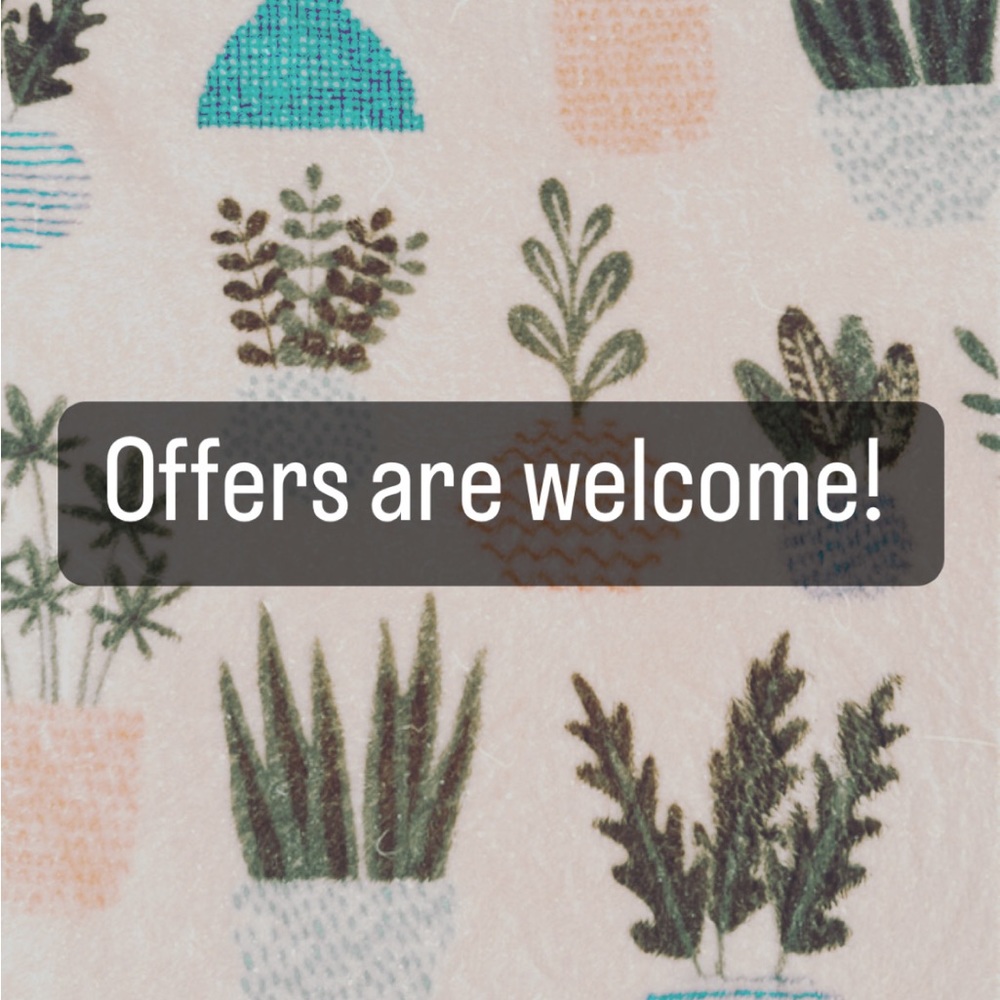 Make me an offer on single items, or bundled items! Will consider all offers